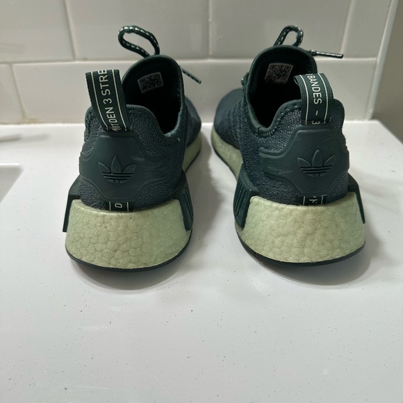 Adidas Originals NMD R1 Women’s 7 Linen Green Running Shoes Athletic Sneakers - Picture 4 of 12